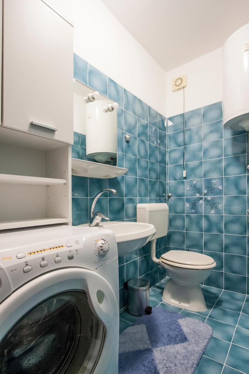 פורץ Apartment Nola By Rent Istria מראה חיצוני תמונה