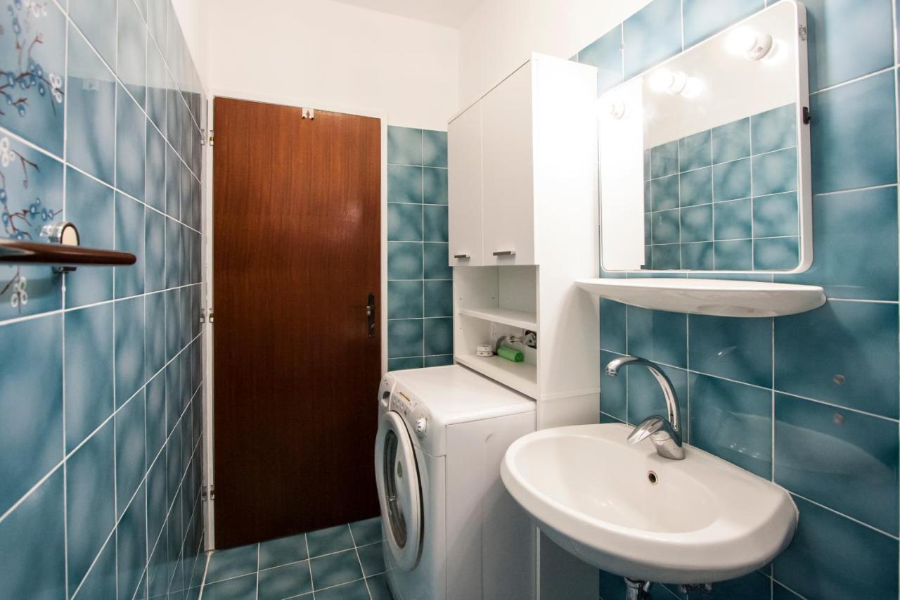 פורץ Apartment Nola By Rent Istria מראה חיצוני תמונה