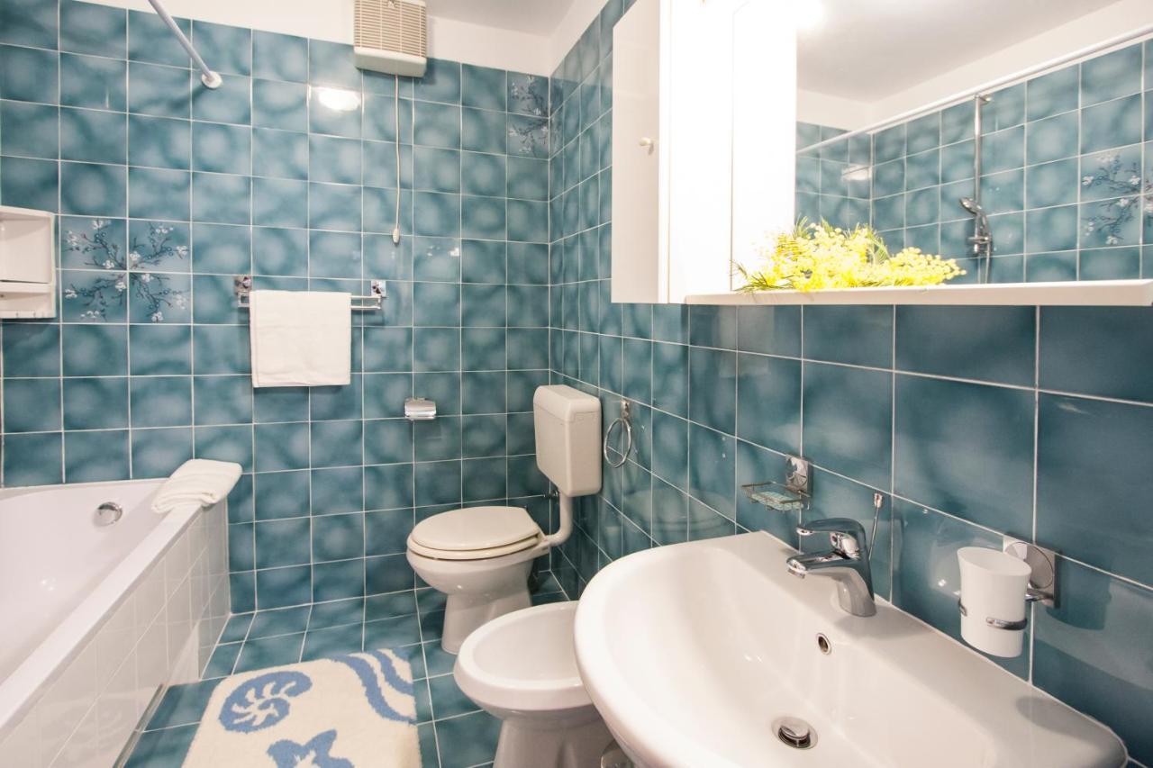 פורץ Apartment Nola By Rent Istria מראה חיצוני תמונה